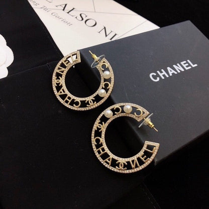 18K  Chanel Circle Pearl Earrings
